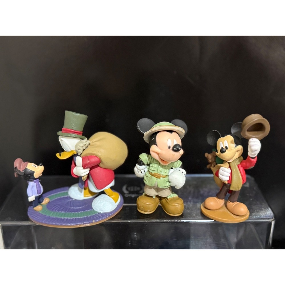 Disney Mickey Donald Scrooge McDuck Figures Set Safari‎ Toy lot
